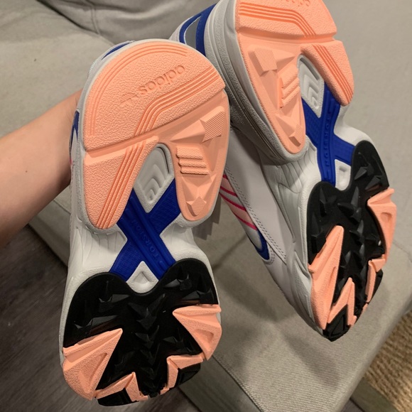 BrandNew OldSkool Adidas Yung-1 Originals Sneakers - Picture 3 of 4